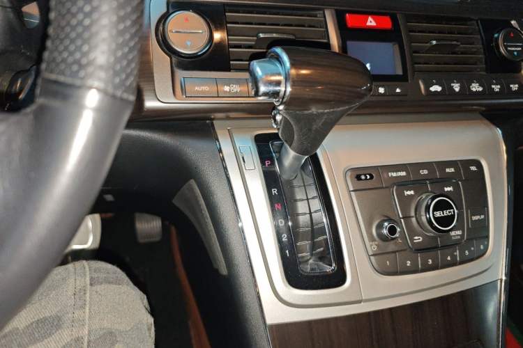 Used Honda Elysion 2012 2.4L VTi-S Prestige Edition Gear Lever