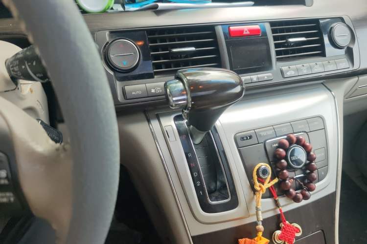 Used Honda Elysion 2012 2.4L VTi-S Prestige Edition Gear Lever