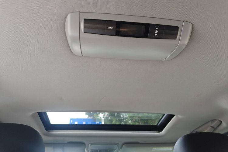 Used Honda Elysion 2012 2.4L VTi Luxury Edition Headliner