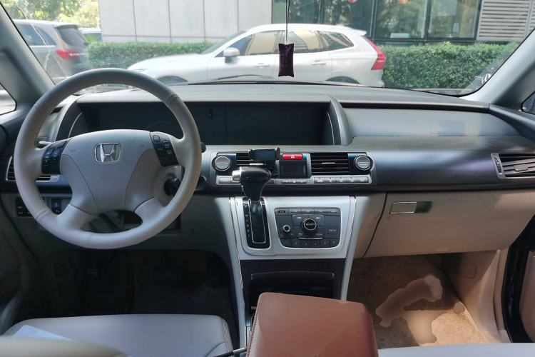 Used Honda Elysion 2012 2.4L VTi Luxury Edition Interior 2