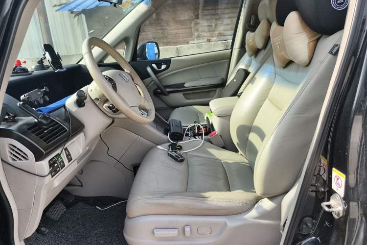 Used Honda Elysion 2012 2.4L VTi-S Prestige Edition Left Front Seat