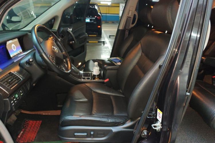 Used Honda Elysion 2012 2.4L VTi-S Prestige Edition Left Front Seat