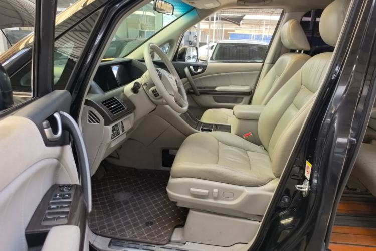 Used Honda Elysion 2012 2.4L VTi-S Prestige Edition Left Front Seat