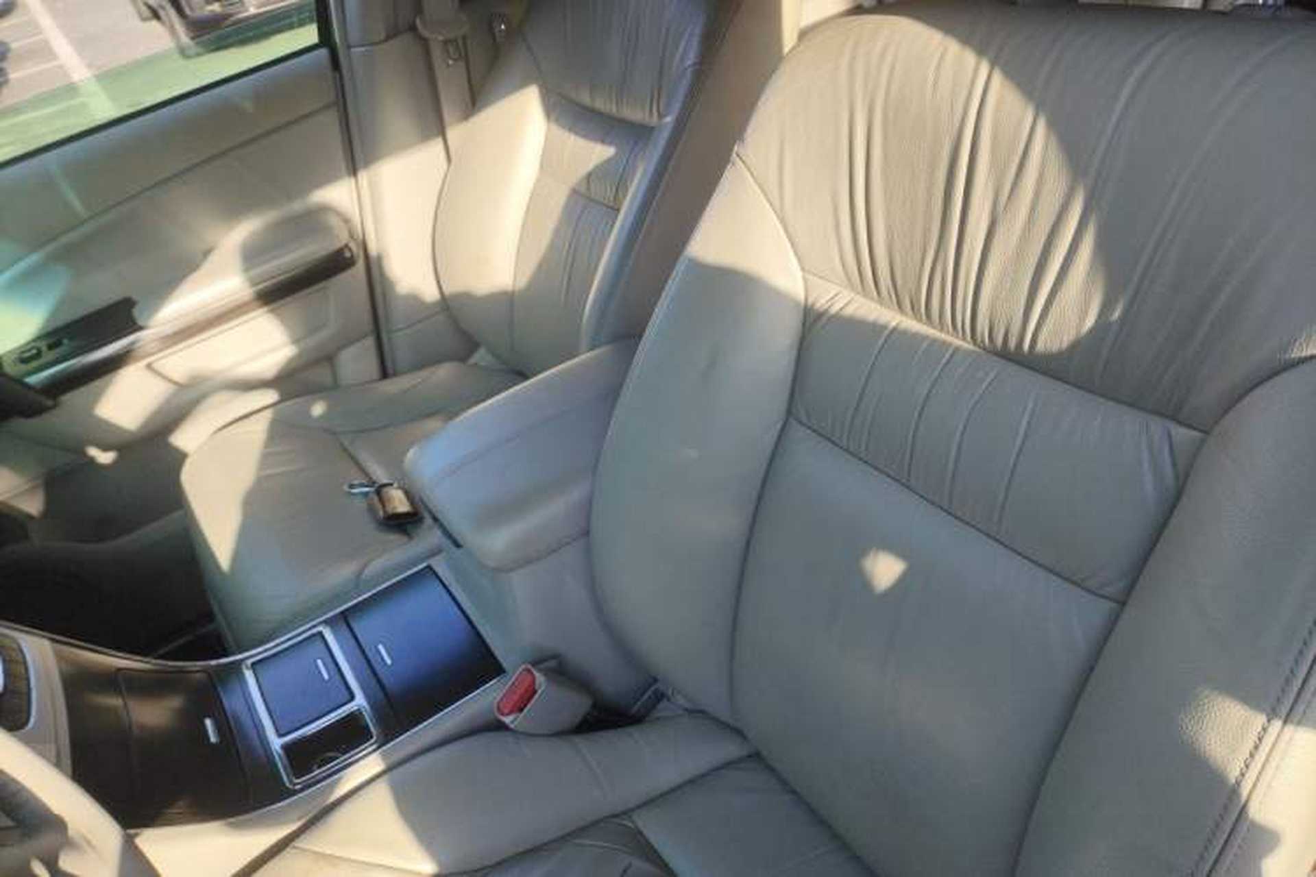 Used Honda Elysion 2012 2.4L VTi-S Prestige Edition Left Front Seat