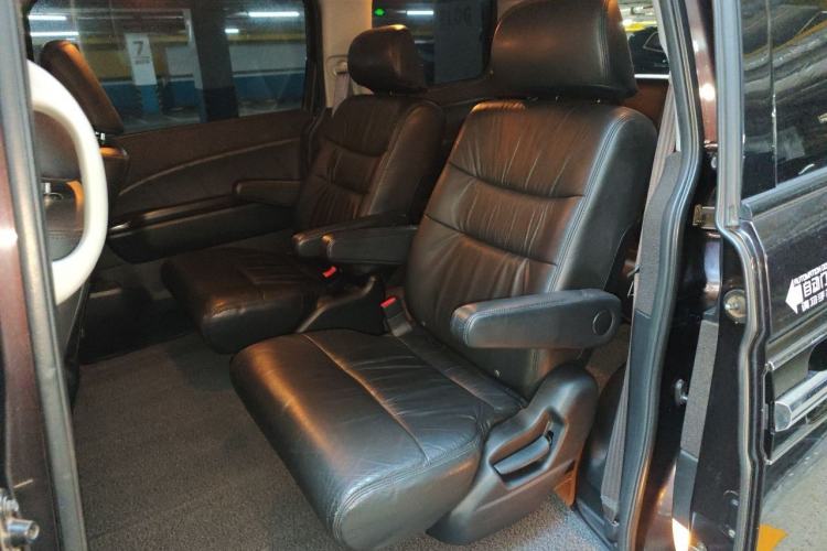 Used Honda Elysion 2012 2.4L VTi-S Prestige Edition Left Rear Seat