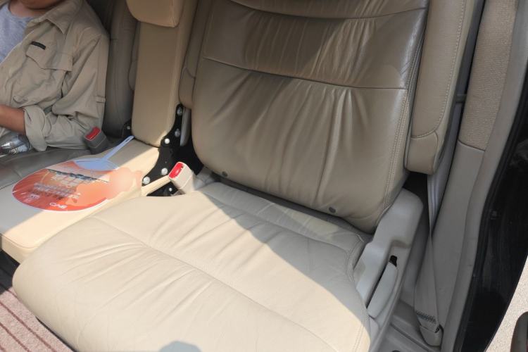 Used Honda Elysion 2012 2.4L VTi-S Prestige Edition Left Rear Seat