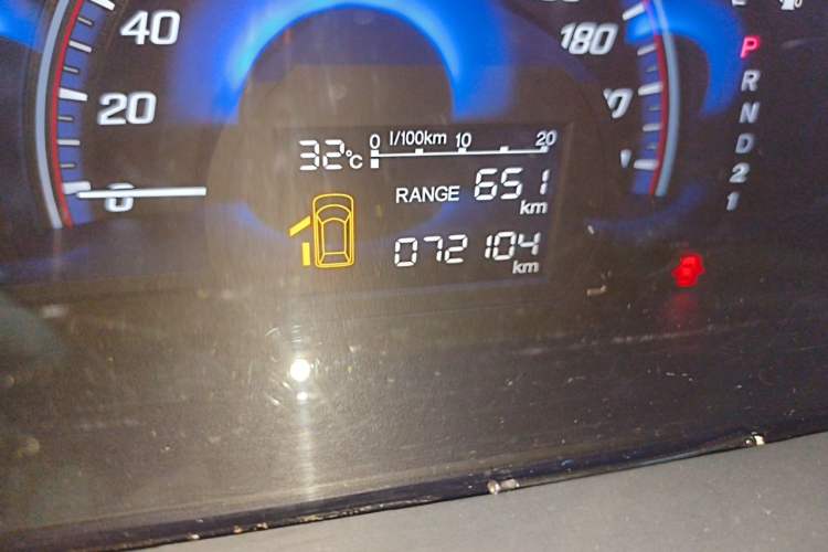 Used Honda Elysion 2012 2.4L VTi Luxury Edition Odometer Close Up