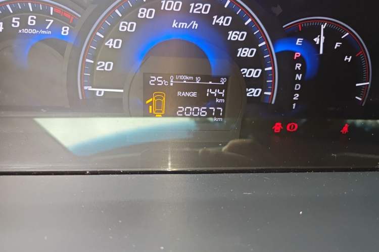 Used Honda Elysion 2012 2.4L VTi-S Prestige Edition Odometer Close Up