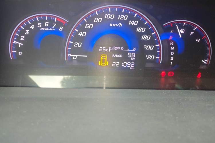 Used Honda Elysion 2012 2.4L VTi-S Prestige Edition Odometer Close Up