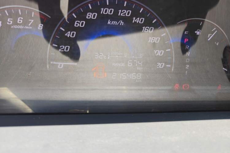 Used Honda Elysion 2012 2.4L VTi-S Prestige Edition Odometer Close Up