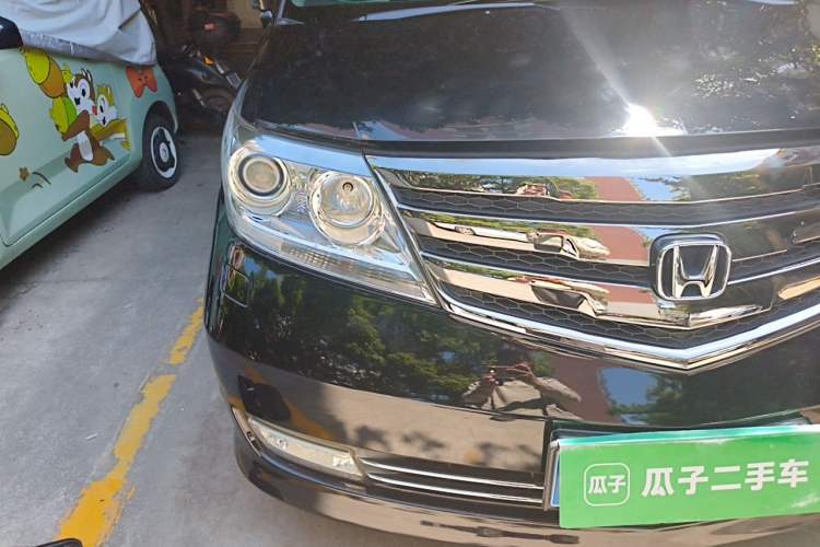 Used Honda Elysion 2012 2.4L VTi Luxury Edition Right Front Headlight