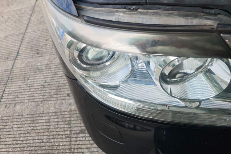 Used Honda Elysion 2012 2.4L VTi-S Prestige Edition Right Front Headlight