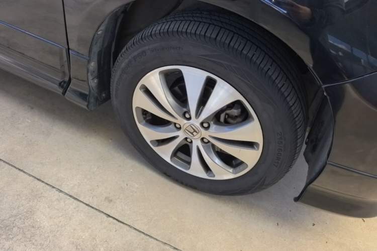 Used Honda Elysion 2012 2.4L VTi-S Prestige Edition Right Front Wheel Hub