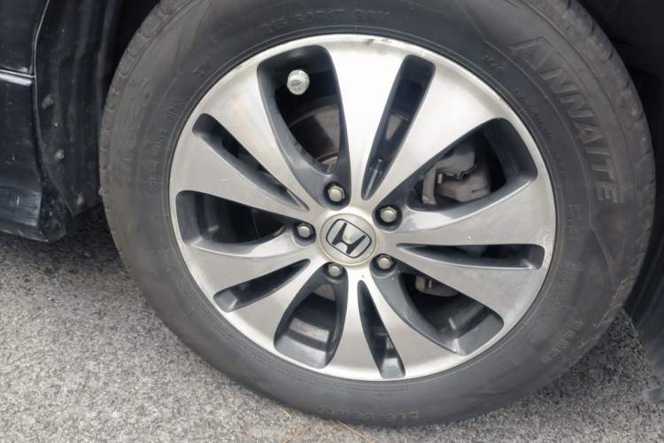 Used Honda Elysion 2012 2.4L VTi-S Prestige Edition Right Front Wheel Hub