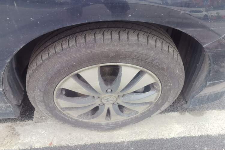 Used Honda Elysion 2012 2.4L VTi-S Prestige Edition Right Front Wheel Hub