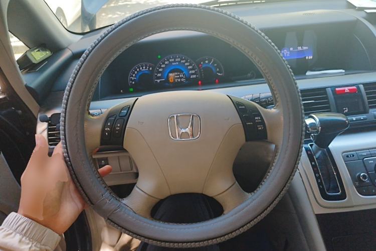 Used Honda Elysion 2012 2.4L VTi Luxury Edition Steering Wheel