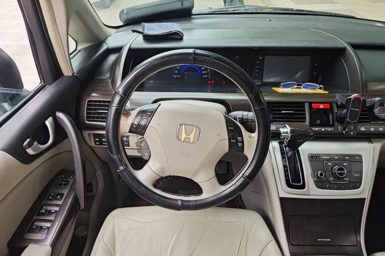 Used Honda Elysion 2012 2.4L VTi-S Prestige Edition Steering Wheel