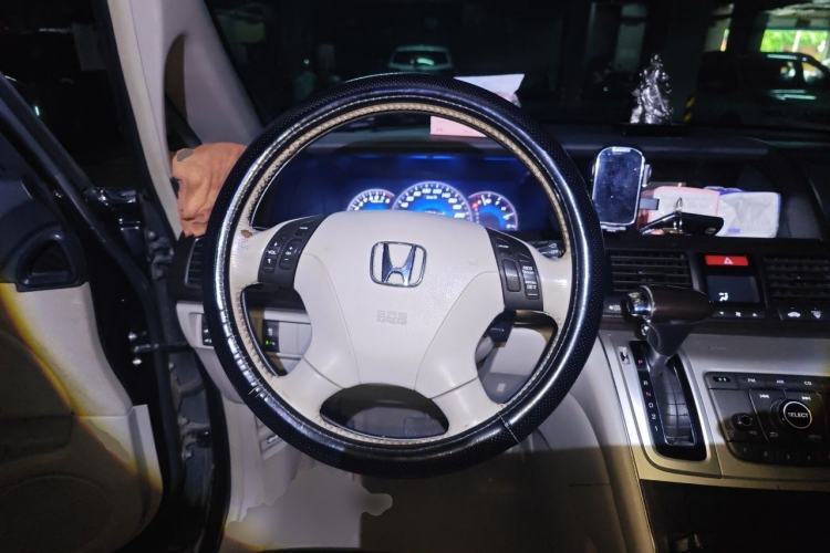 Used Honda Elysion 2012 2.4L VTi Luxury Edition Steering Wheel