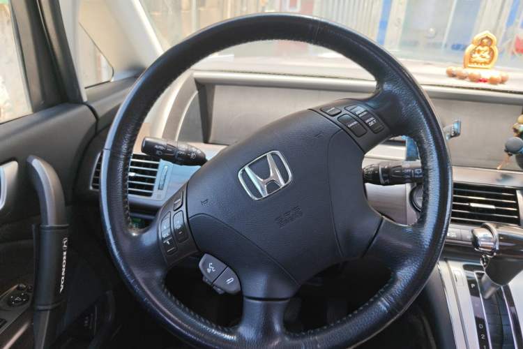 Used Honda Elysion 2012 2.4L VTi-S Prestige Edition Steering Wheel