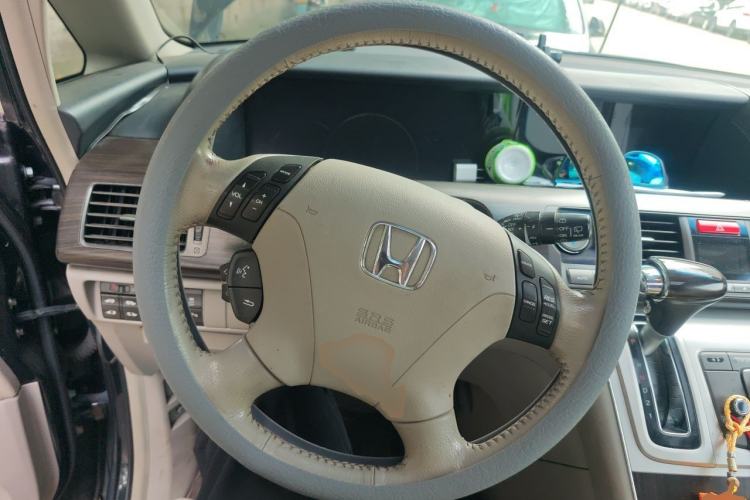 Used Honda Elysion 2012 2.4L VTi-S Prestige Edition Steering Wheel