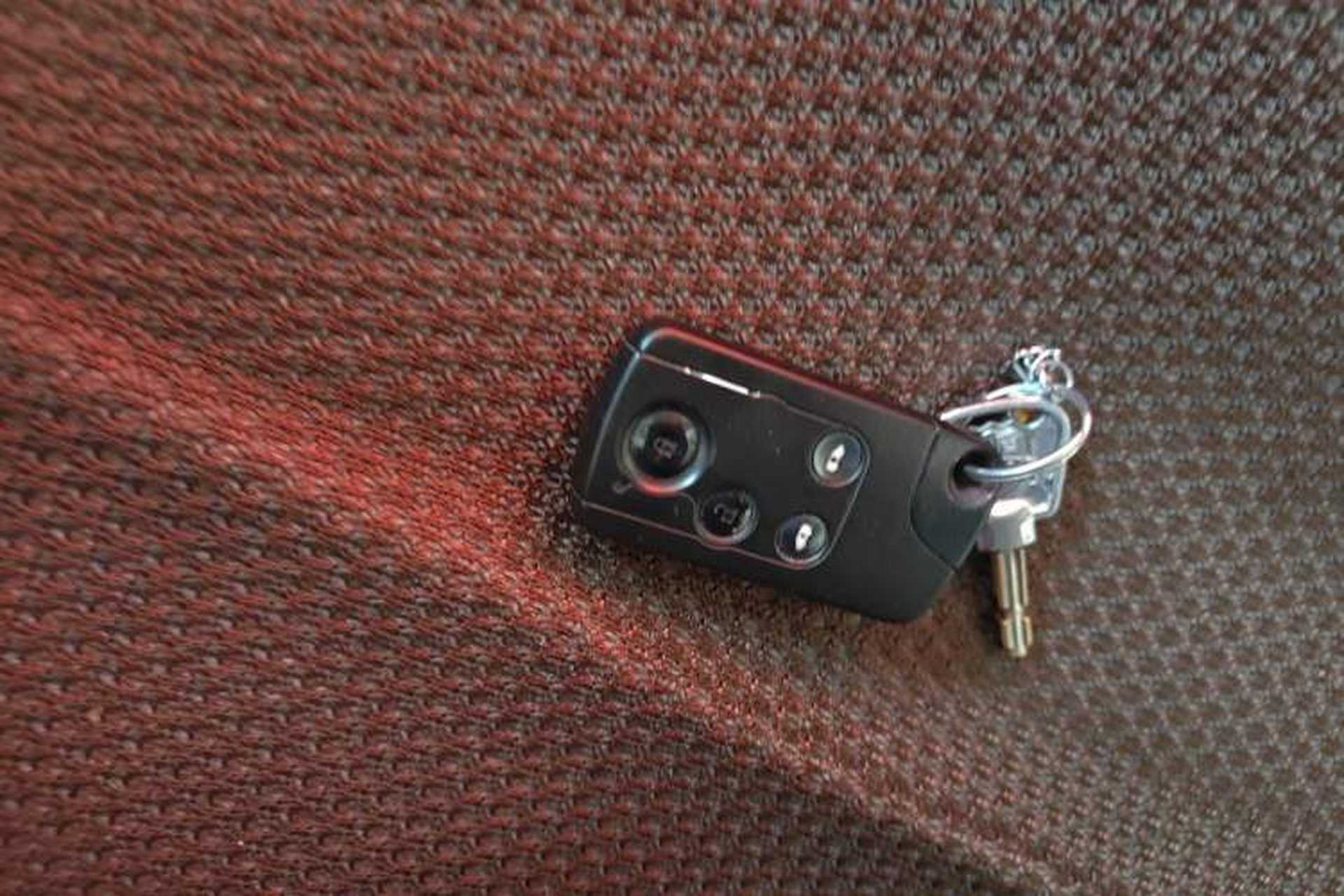Used Honda Elysion 2012 2.4L VTi Luxury Edition Vehicle Key