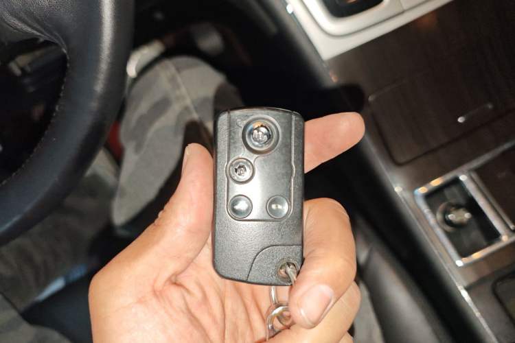 Used Honda Elysion 2012 2.4L VTi-S Prestige Edition Vehicle Key