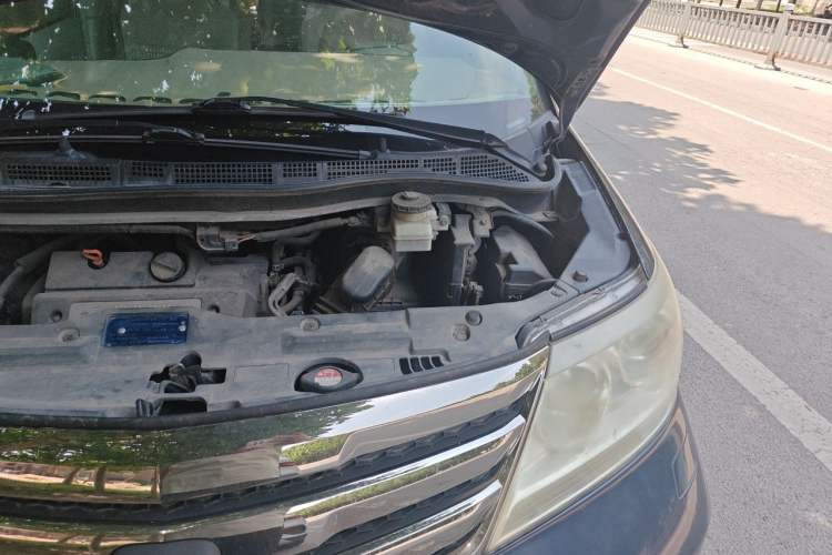 Used Honda Elysion 2012 2.4L VTi Luxury Edition Engine Bay Left