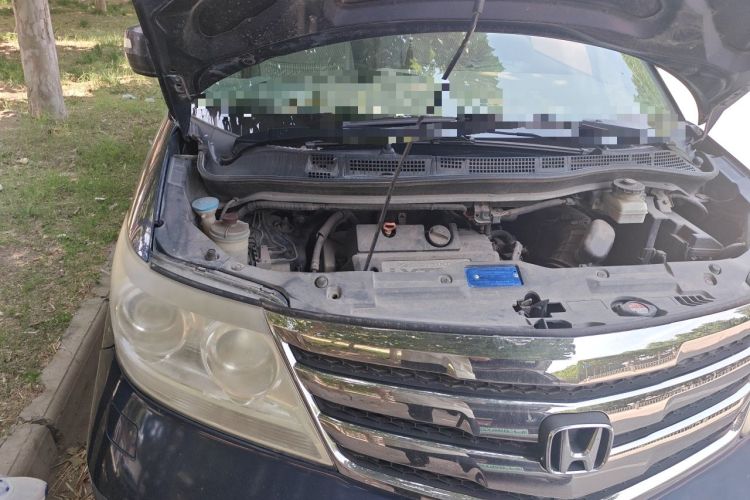 Used Honda Elysion 2012 2.4L VTi Luxury Edition Engine Bay Right