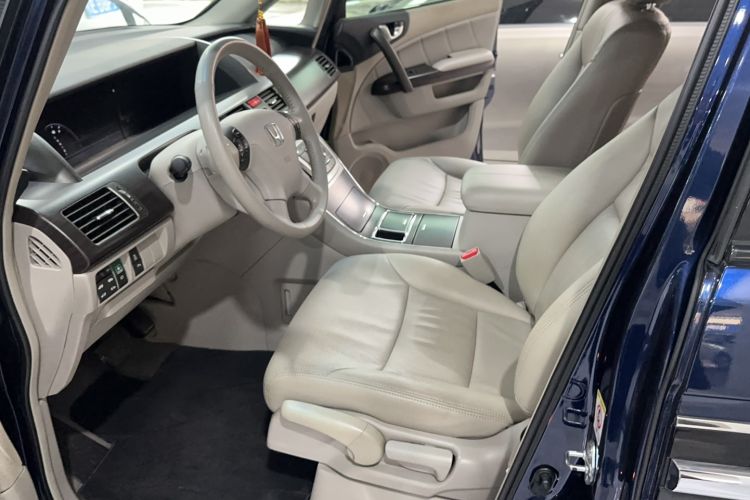 Used Honda Elysion 2012 2.4L VTi Luxury Edition Left Front Seat