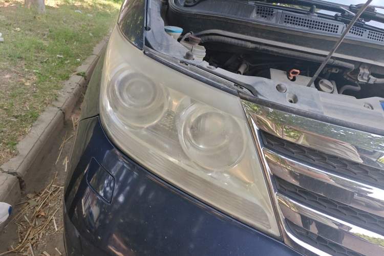 Used Honda Elysion 2012 2.4L VTi Luxury Edition Right Front Headlight