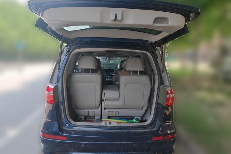 Used Honda Elysion 2012 2.4L VTi Luxury Edition Trunk