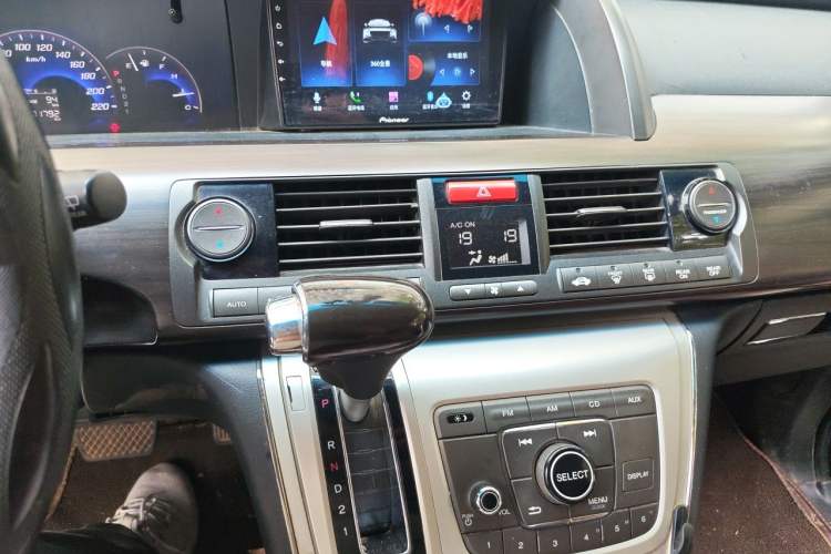 Used Honda Elysion 2012 2.4L VTi Comfort Edition Audio And AC Panel