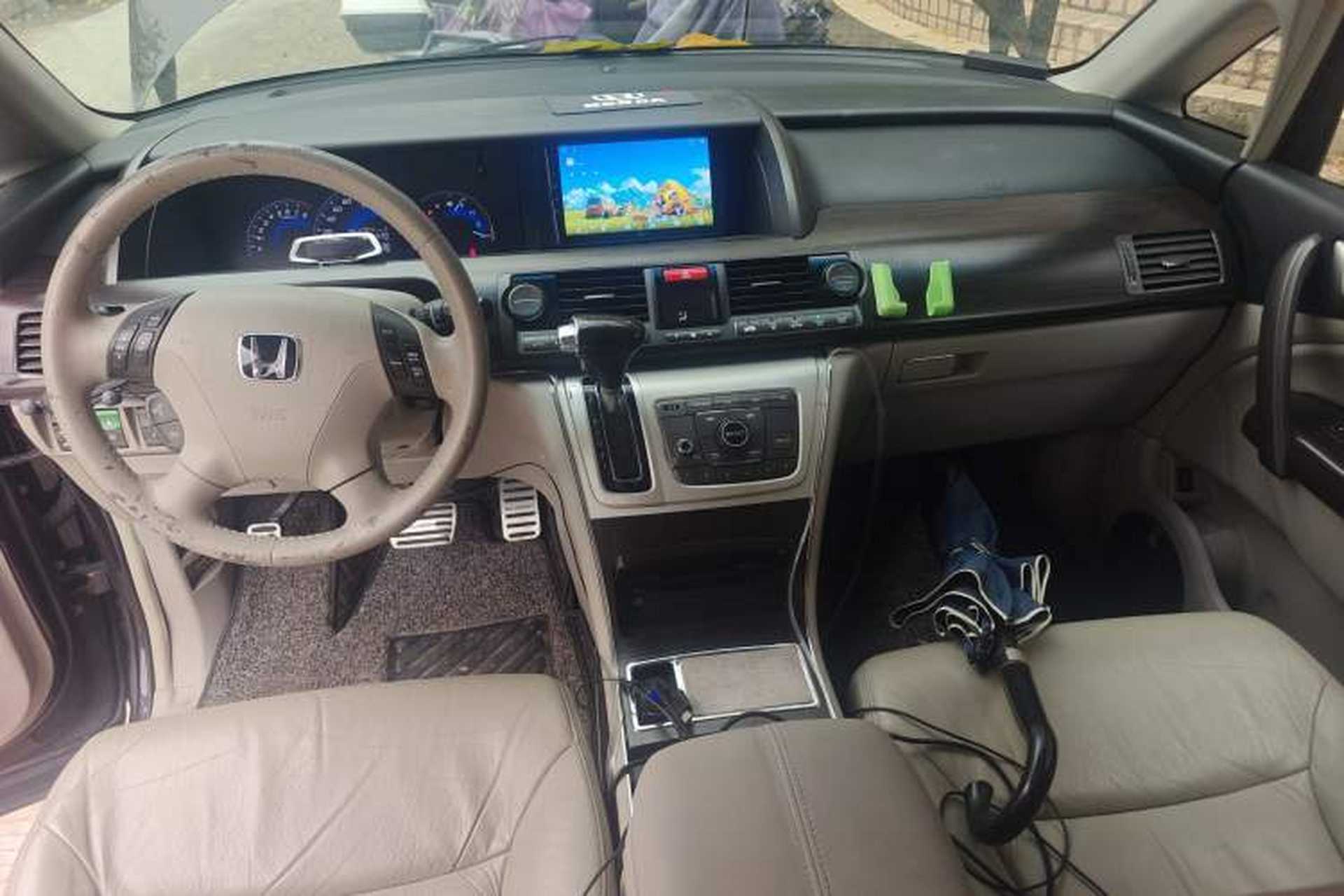 Used Honda Elysion 2012 2.4L VTi-S Prestige Edition Center Console
