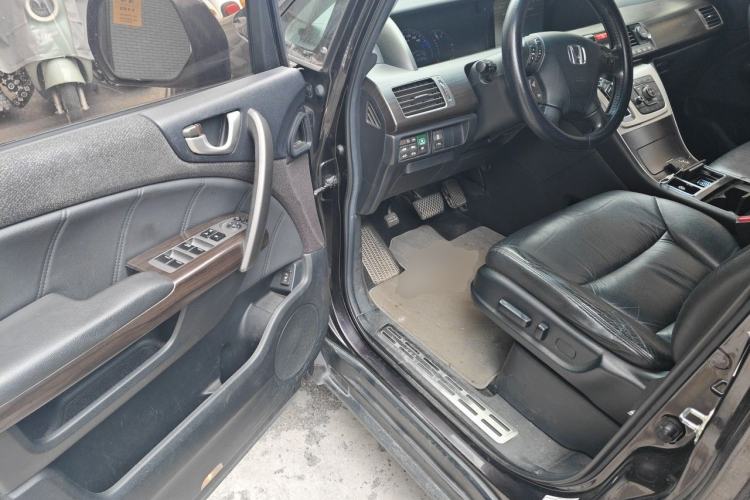 Used Honda Elysion 2012 2.4L VTi-S Prestige Edition Driver Seat