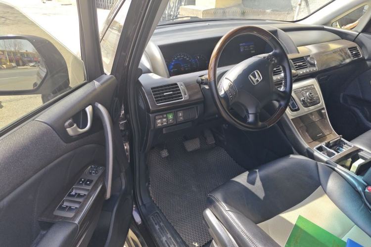 Used Honda Elysion 2012 2.4L VTi Luxury Edition Driver Seat