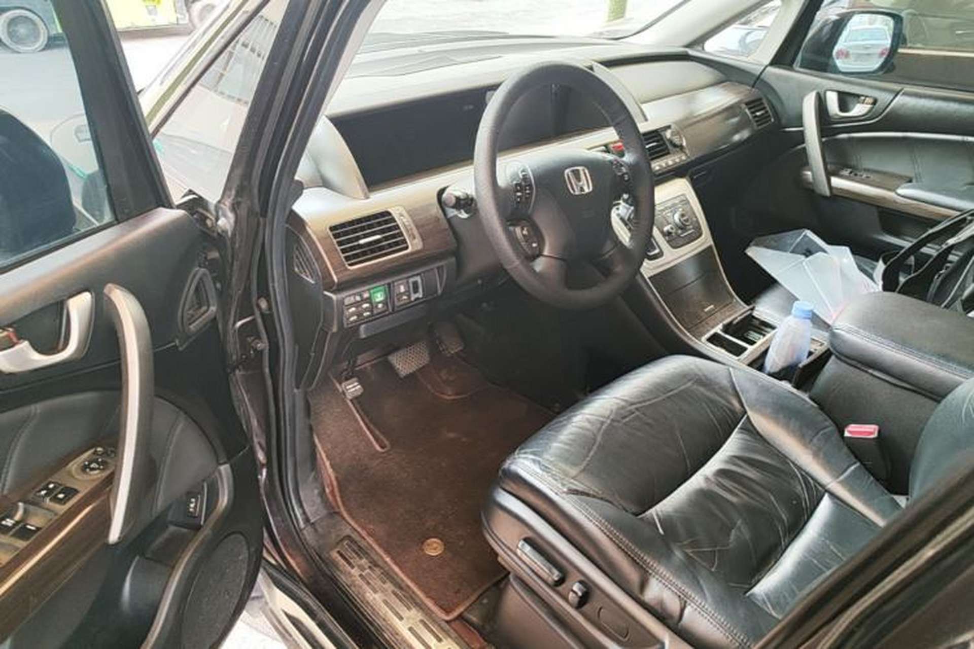 Used Honda Elysion 2012 2.4L VTi-S Prestige Edition Driver Seat