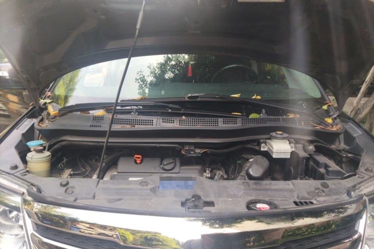 Used Honda Elysion 2012 2.4L VTi Luxury Edition Engine Bay