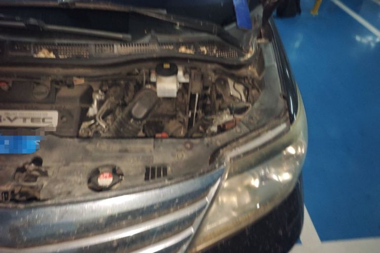 Used Honda Elysion 2012 2.4L VTi-S Prestige Edition Engine Bay Left