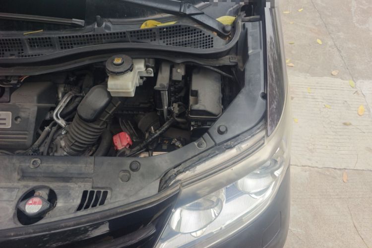 Used Honda Elysion 2012 2.4L VTi-S Prestige Edition Engine Bay Left