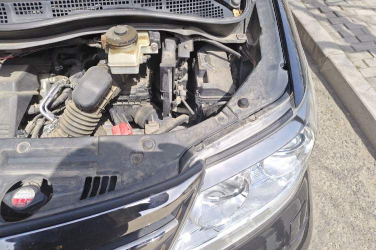Used Honda Elysion 2012 2.4L VTi Luxury Edition Engine Bay Left