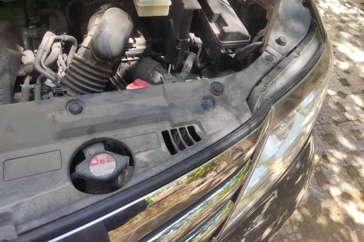 Used Honda Elysion 2012 2.4L VTi Comfort Edition Engine Bay Left