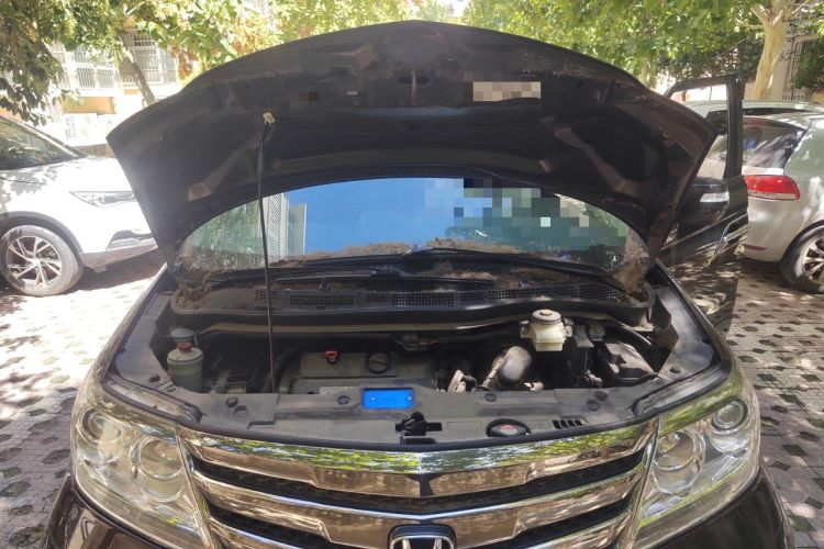 Used Honda Elysion 2012 2.4L VTi Comfort Edition Engine Bay