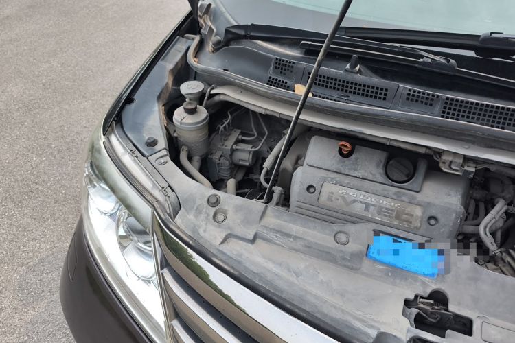 Used Honda Elysion 2012 2.4L VTi-S Prestige Edition Engine Bay Right
