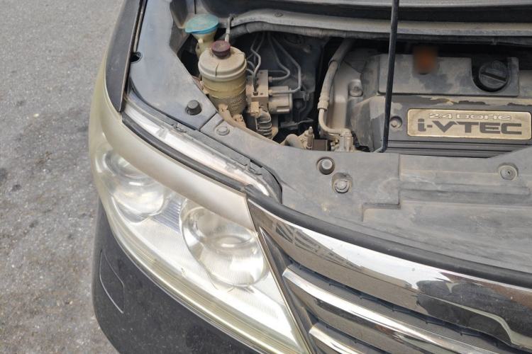 Used Honda Elysion 2012 2.4L VTi-S Prestige Edition Engine Bay Right