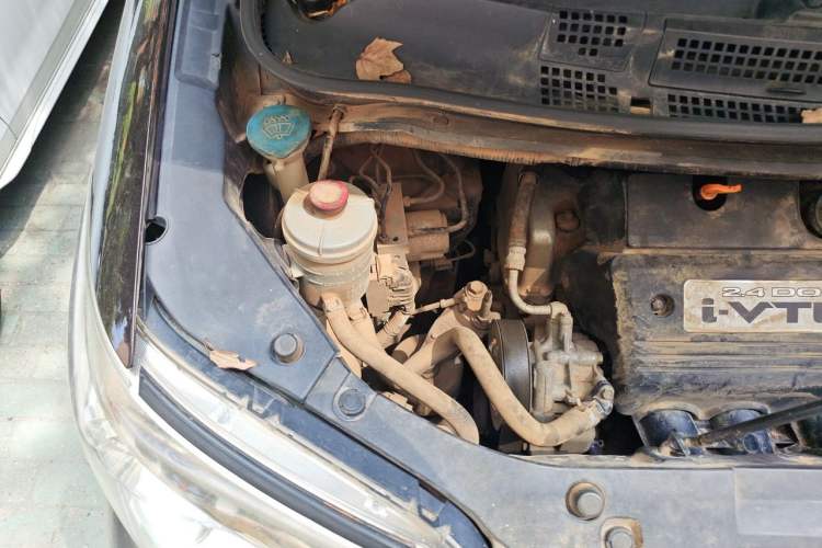 Used Honda Elysion 2012 2.4L VTi Comfort Edition Engine Bay Right