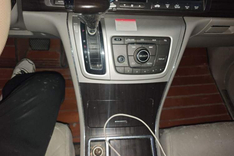 Used Honda Elysion 2012 2.4L VTi-S Prestige Edition Gear Lever