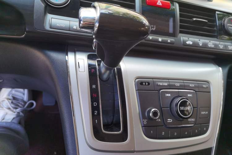 Used Honda Elysion 2012 2.4L VTi-S Prestige Edition Gear Lever