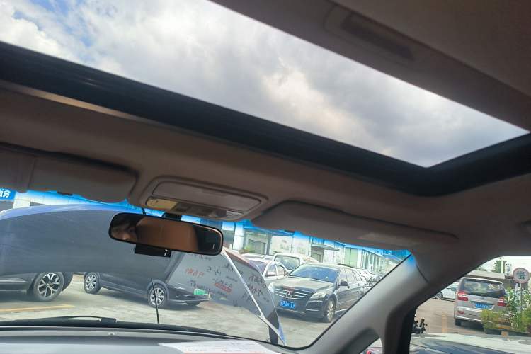 Used Honda Elysion 2012 2.4L VTi Luxury Edition Headliner