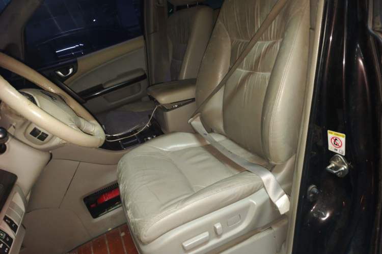 Used Honda Elysion 2012 2.4L VTi-S Prestige Edition Left Front Seat