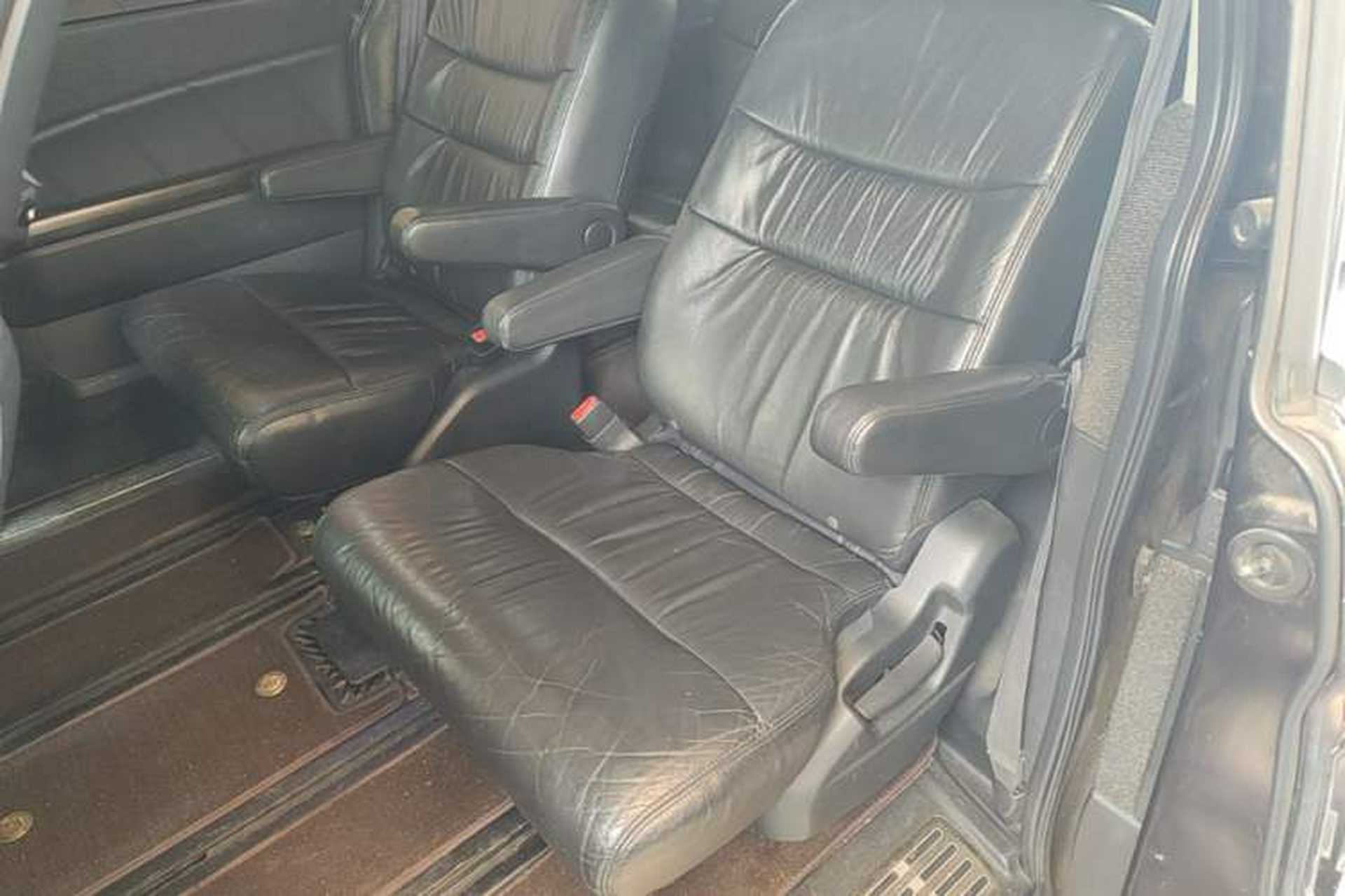 Used Honda Elysion 2012 2.4L VTi-S Prestige Edition Left Rear Seat